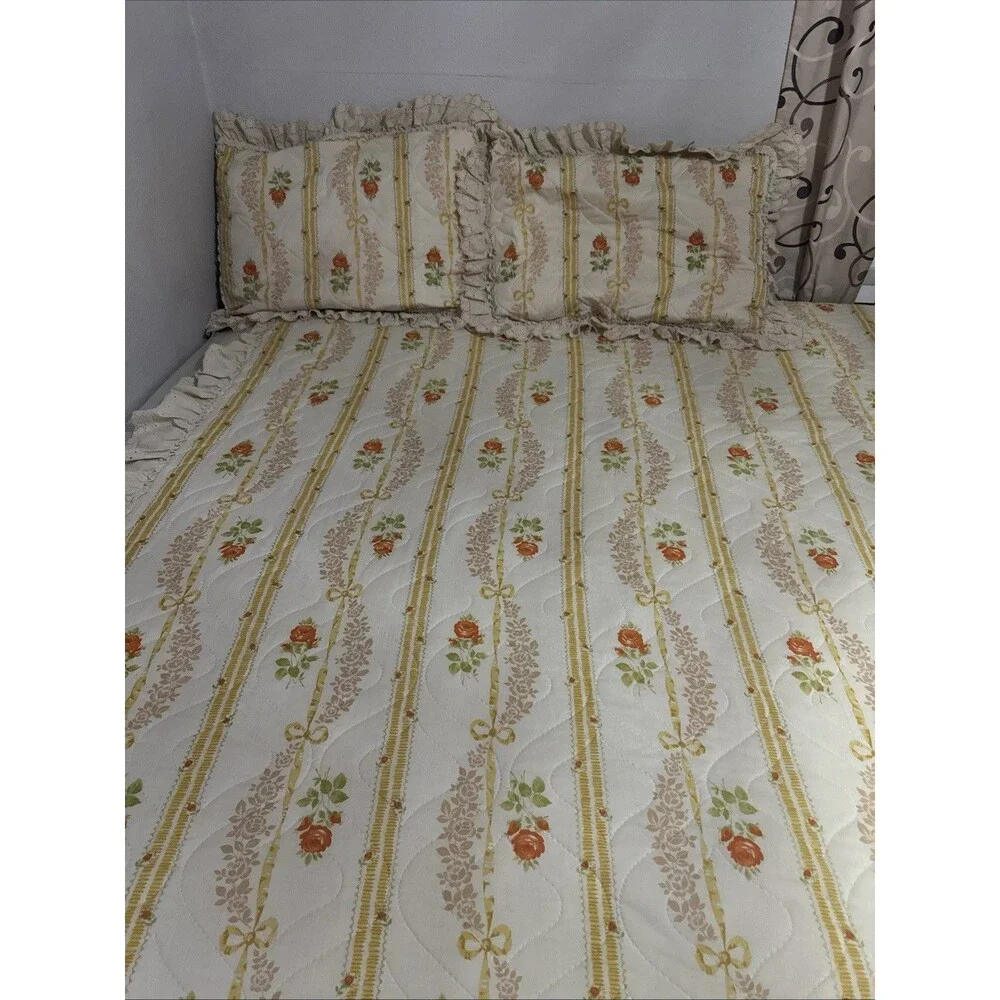 JCPenney Fashion Manor King Cottage Core Roses Ribbons And Lace Comforter 2Shams